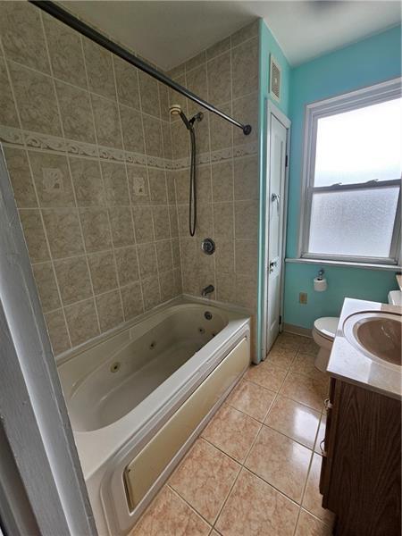 2332 Sherbrook