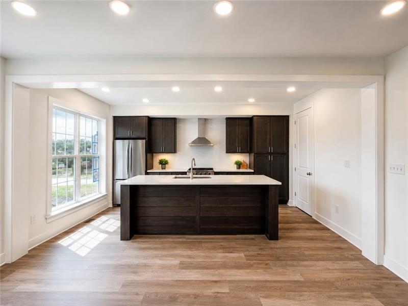 307 Palisade Way