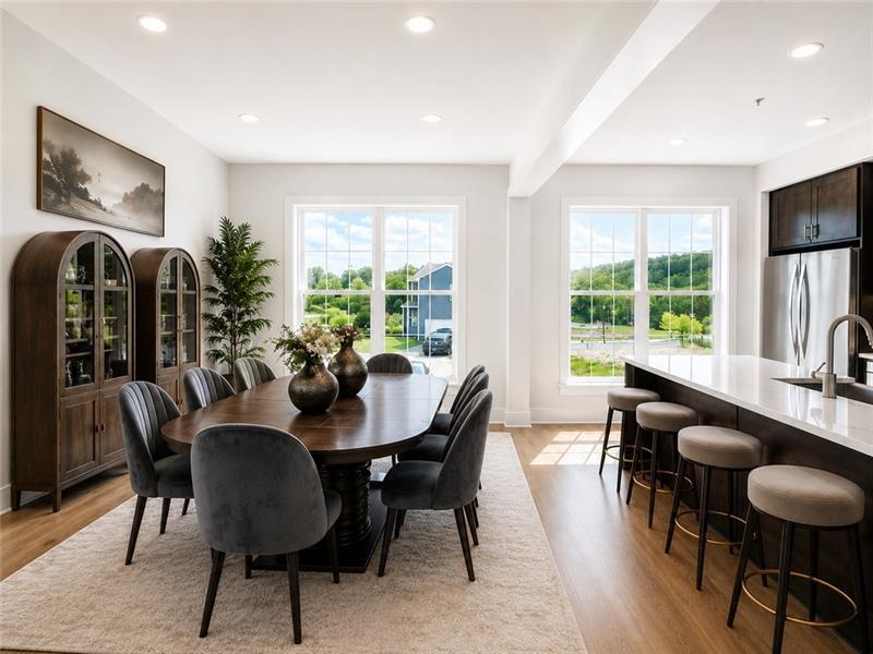 307 Palisade Way