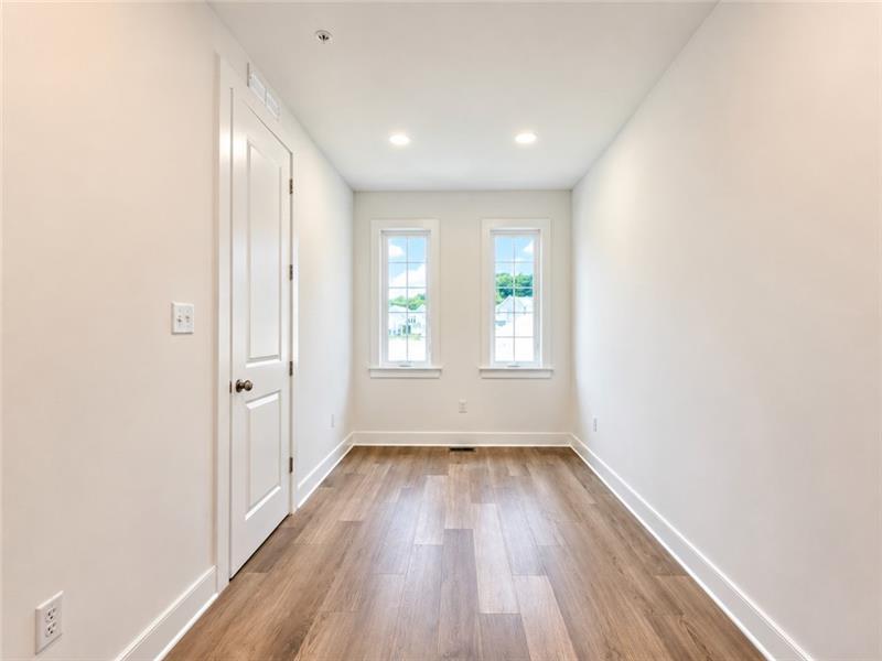 307 Palisade Way
