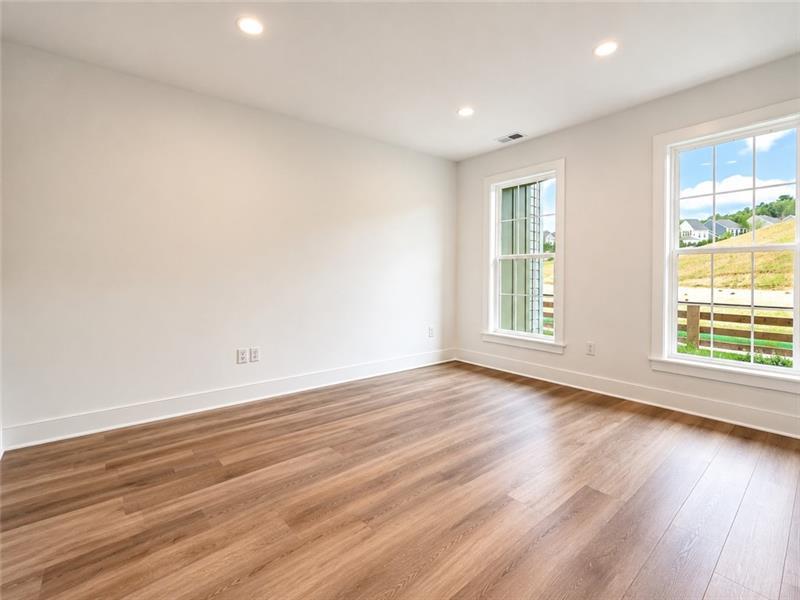 307 Palisade Way