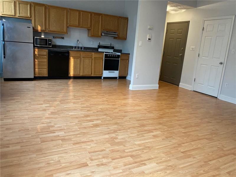 1205 W North Ave