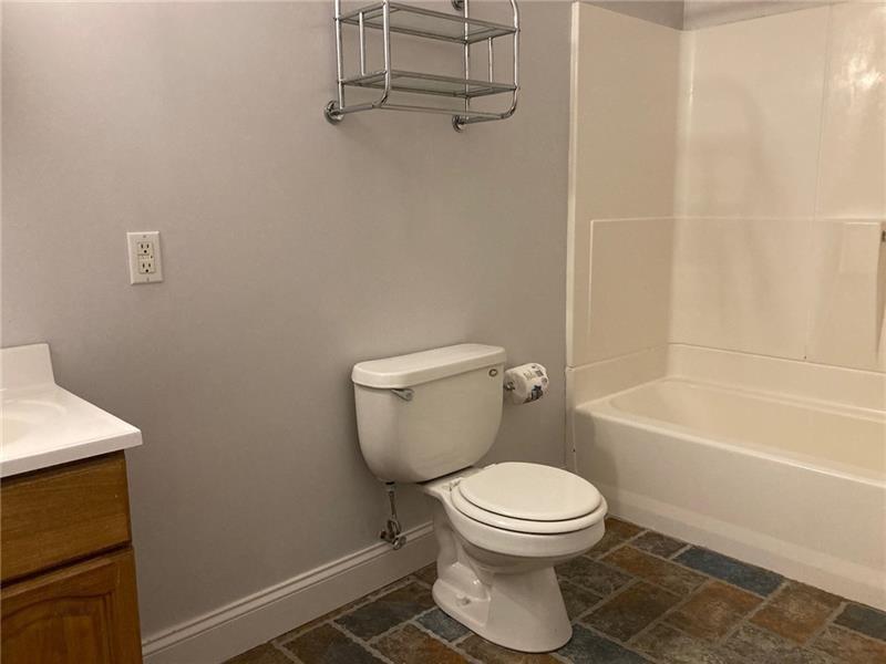 1205 W North Ave