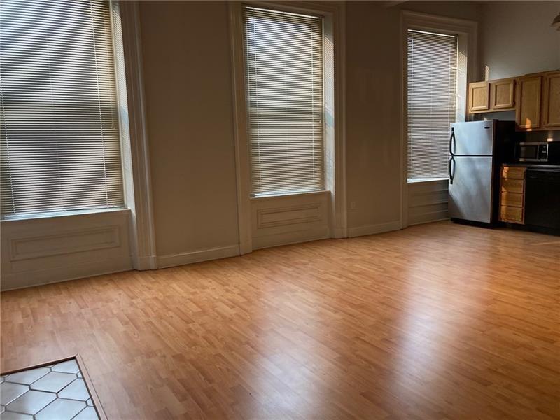 1205 W North Ave