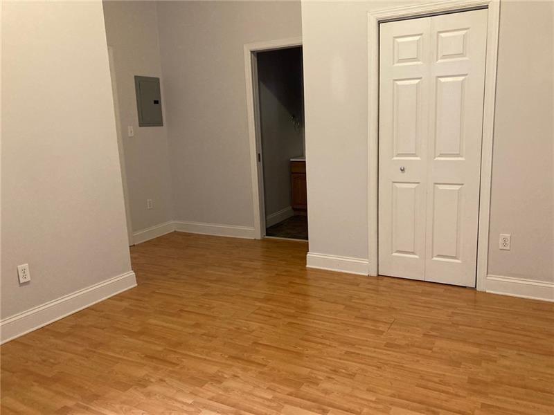 1205 W North Ave