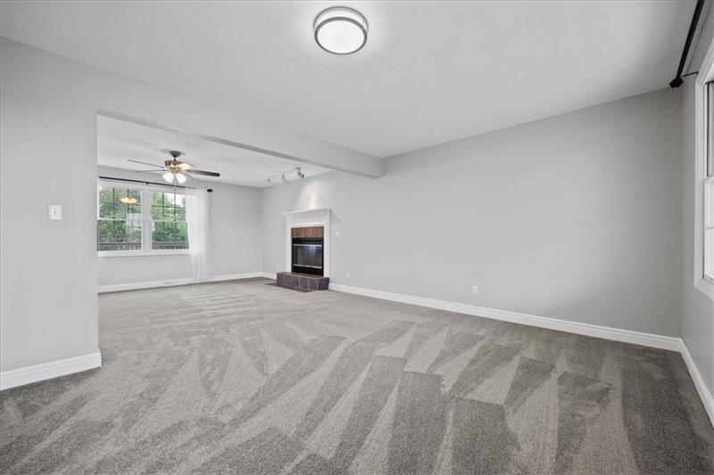 3251 Grandview Rd