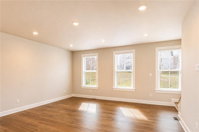 107 Breckenridge Ct