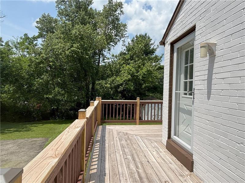 11 Meadowbrook Ave