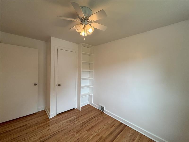 11 Meadowbrook Ave