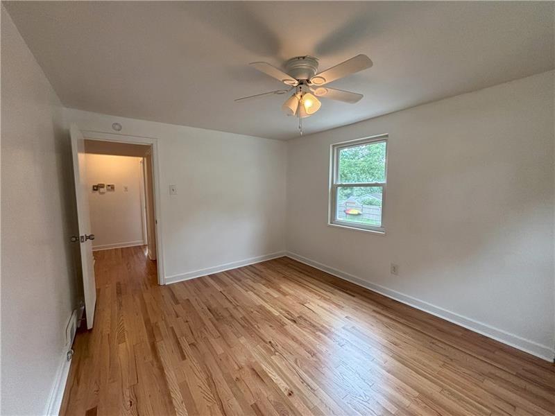 11 Meadowbrook Ave