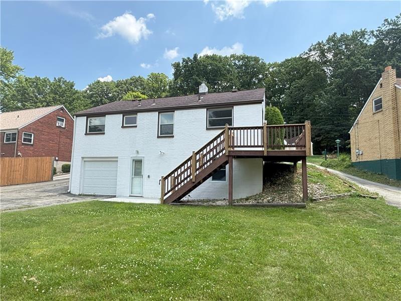 11 Meadowbrook Ave