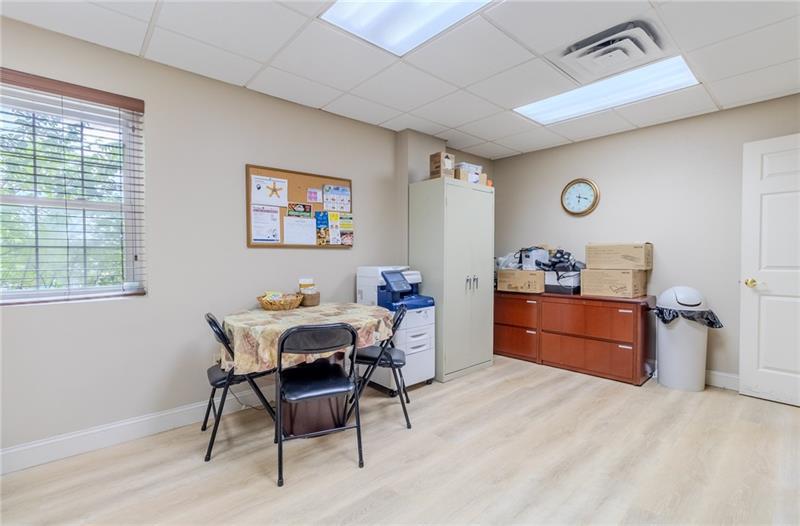 2703 Mosside Blvd (Route 48)  Photo 22