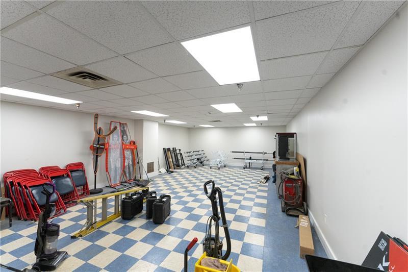 1 Racquet Ln (Studio Suite) Photo 13