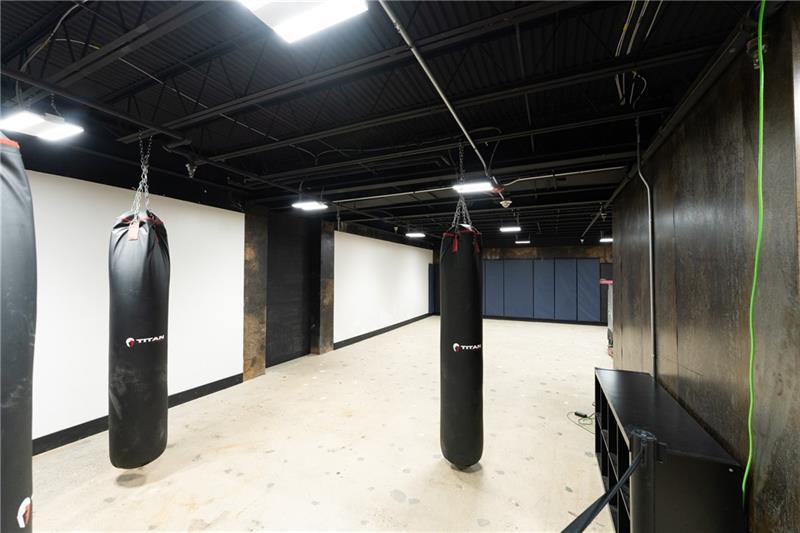 1 Racquet Ln (Studio Suite) Photo 5