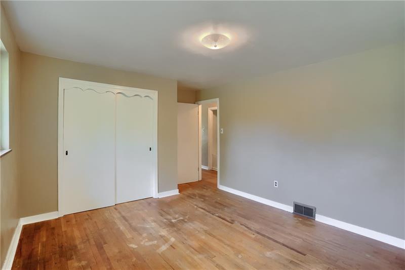 194 Woodridge Dr