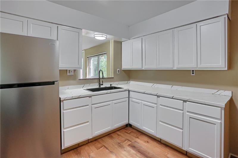 194 Woodridge Dr