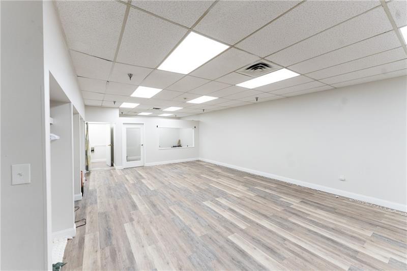 1 Racquet Ln (Ste 200) Photo 4
