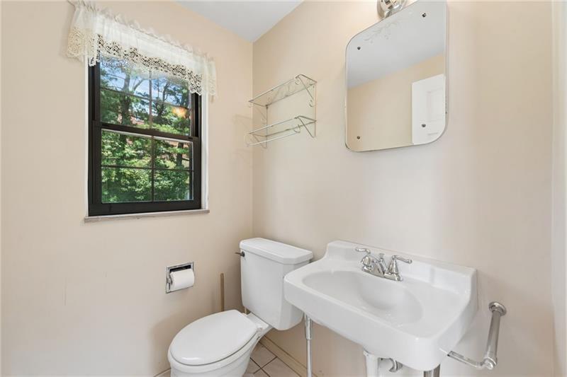 111 E Bruceton Rd