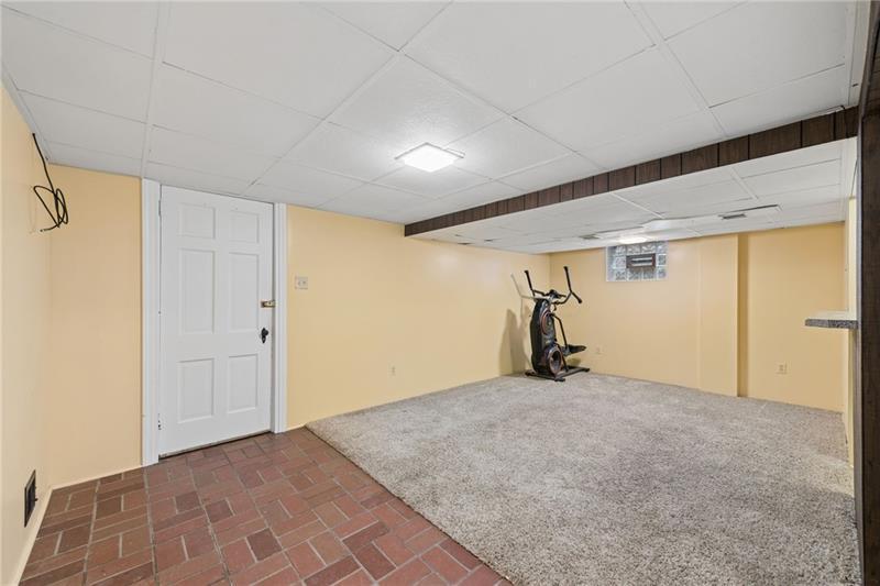111 E Bruceton Rd