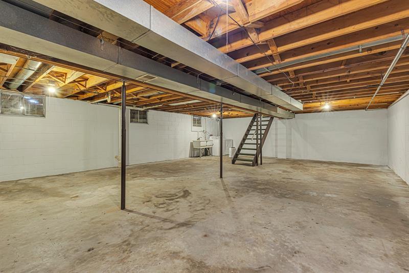 1306 Lincoln Drive
