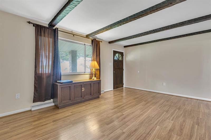 1306 Lincoln Drive