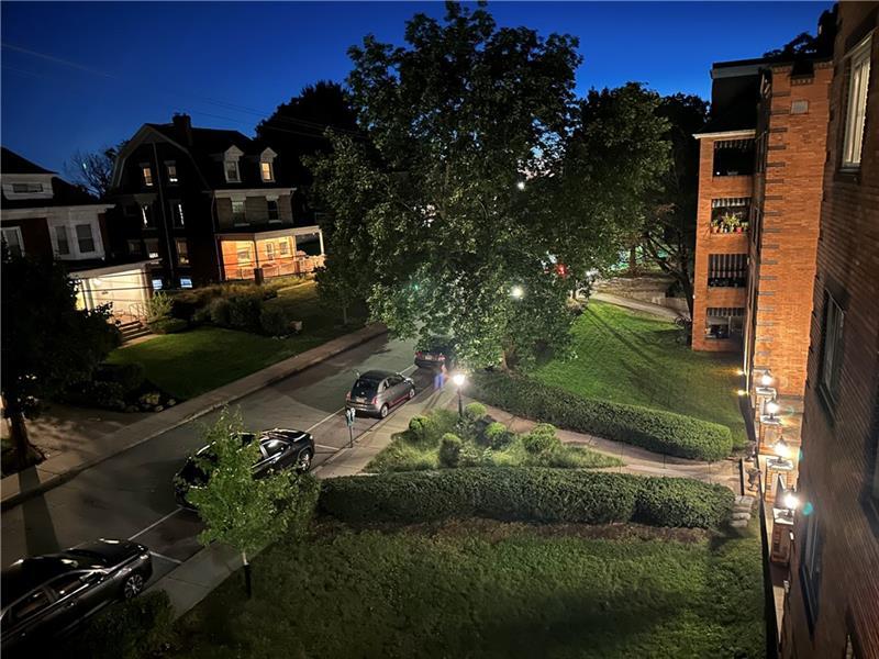 60 Academy Ave