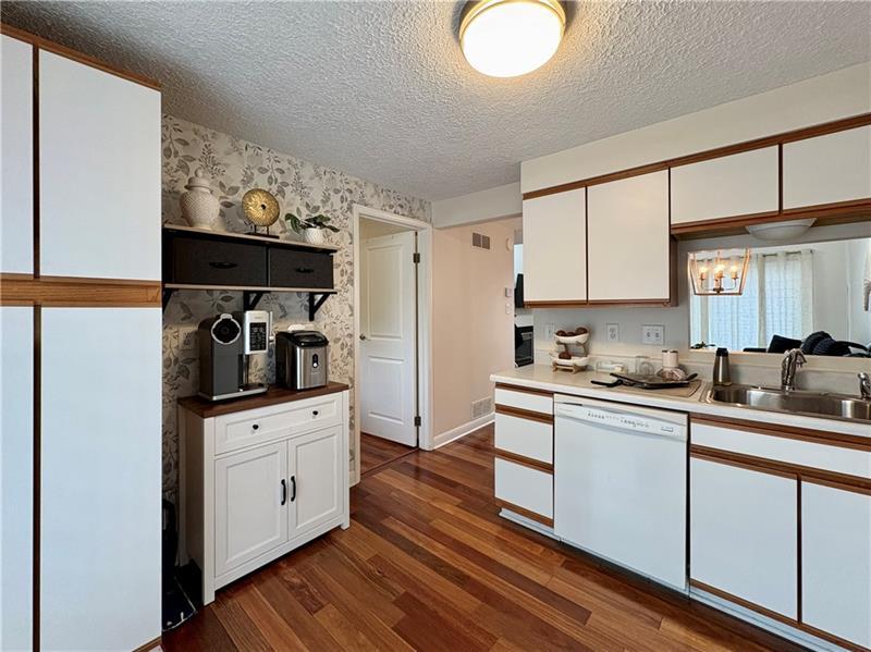 104 Serendipity Dr