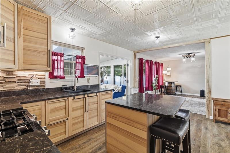 105 Bayberry Ln