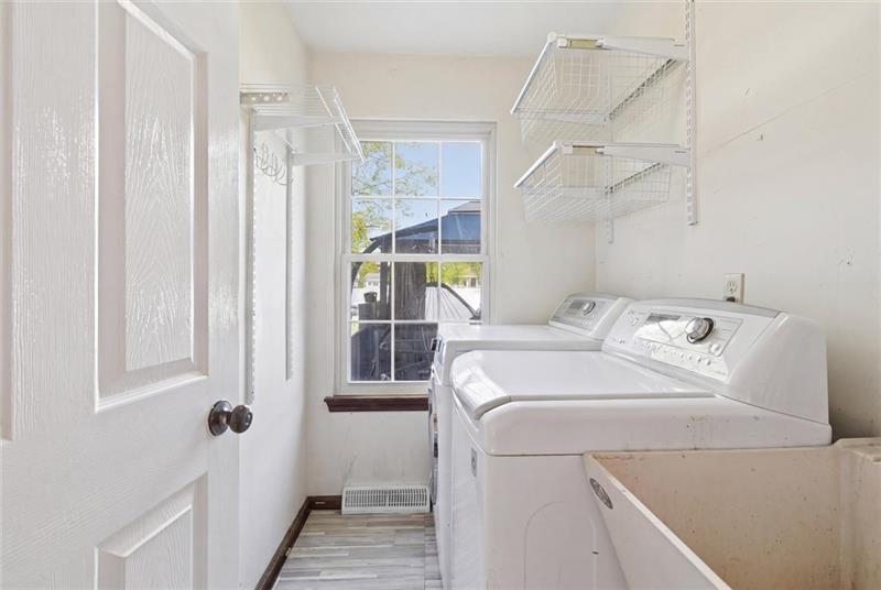 105 Bayberry Ln