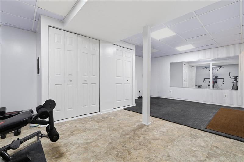 105 Bayberry Ln