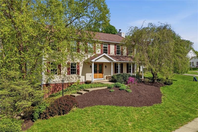 105 Bayberry Ln