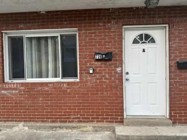 738 Waddell Ave, A