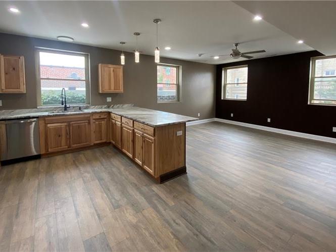 1610 Potomac, C