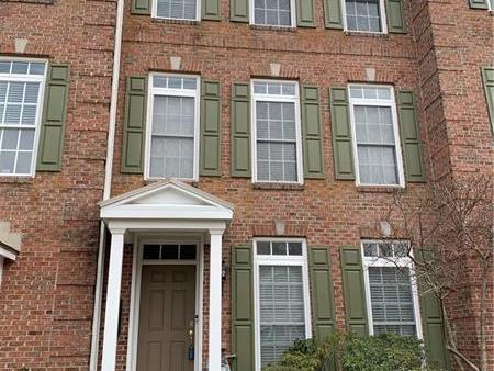 616 Arbor Ct