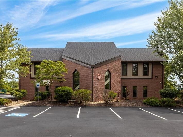 1350 Old Pond Road