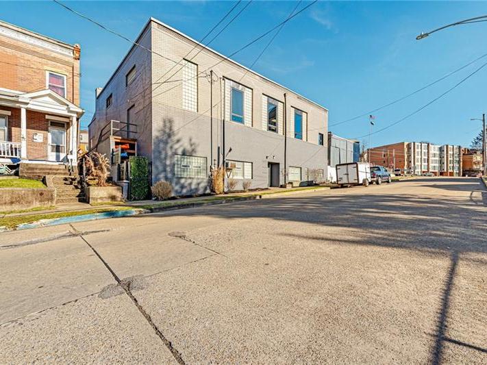 424 Duss Ave