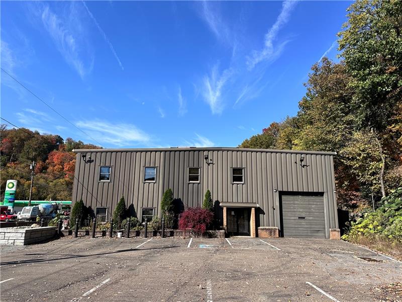 921 Saw Mill Run Blvd
