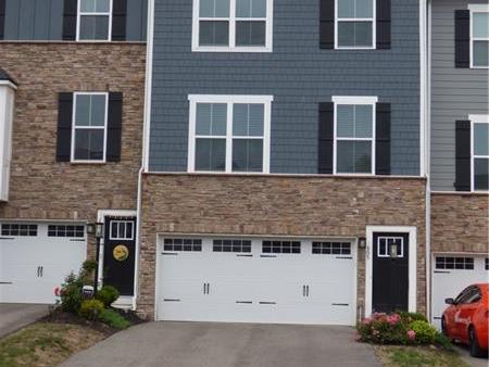 305A Spruce Ln
