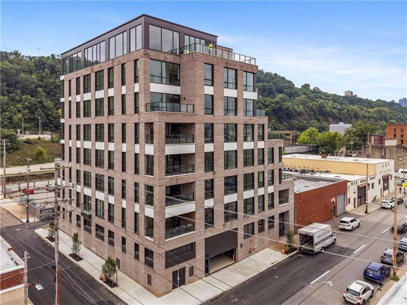 2330 Penn Ave, 203