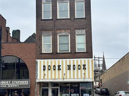 135 N Main St, B