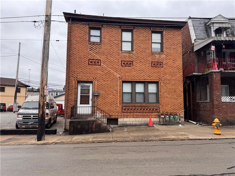 38 Freeport St, 4