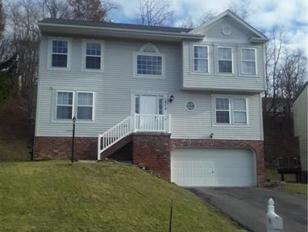 210 Hooks Lane