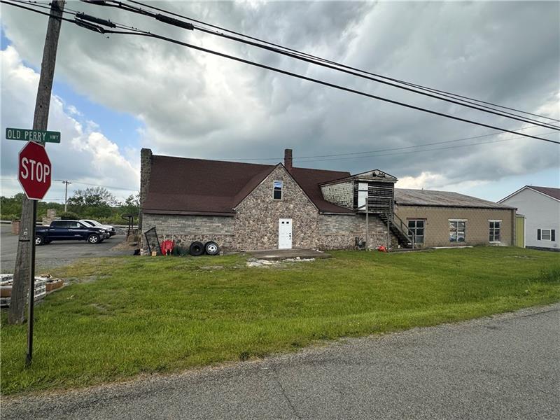 1511-15 Perry Highway