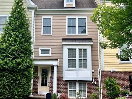 1303 Village Ln