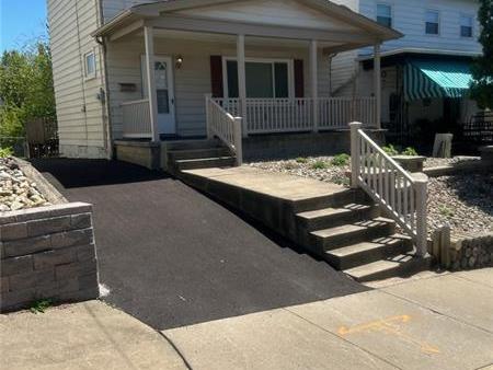 311 Sweetbriar St