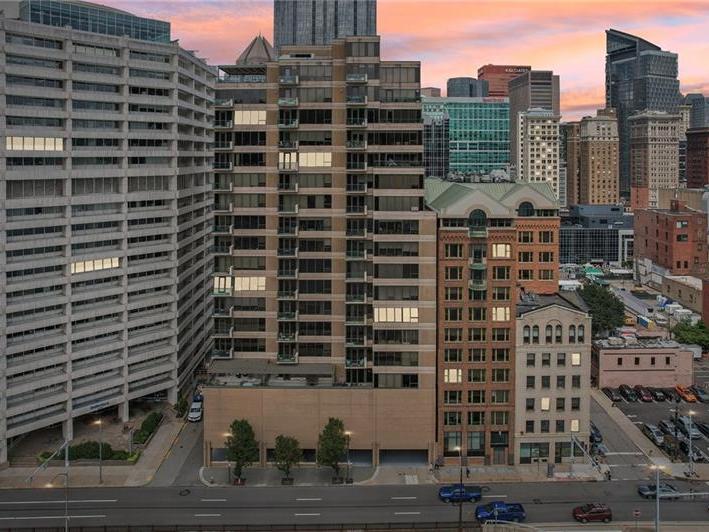 151 Fort Pitt Blvd, 702