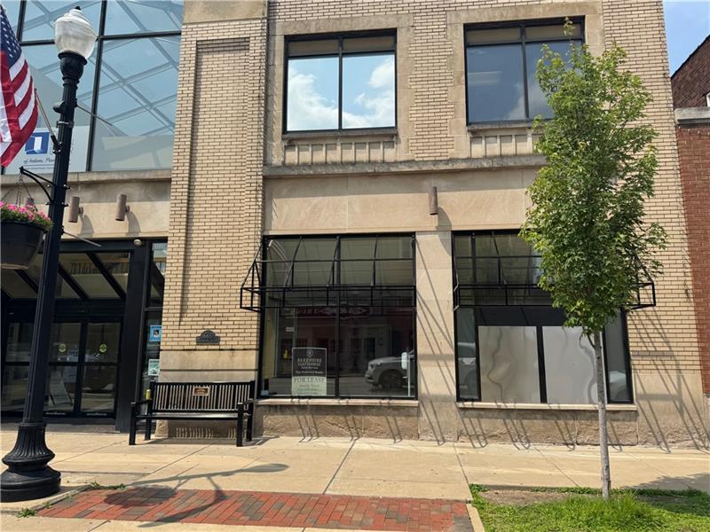 665 Philadelphia Street, 100