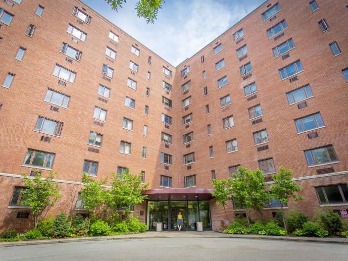 401 Shady Ave, C-401