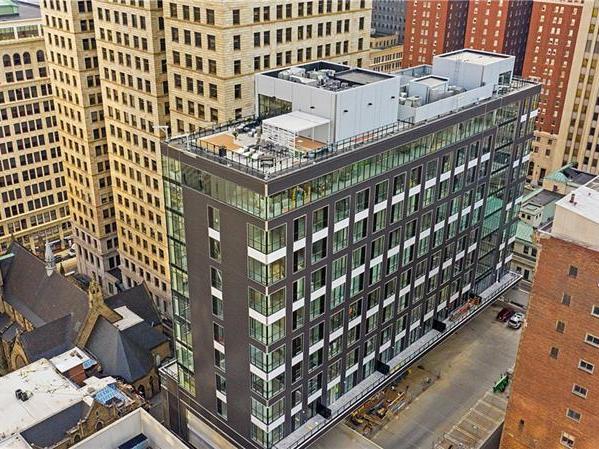 350 Oliver  Avenue, 1605