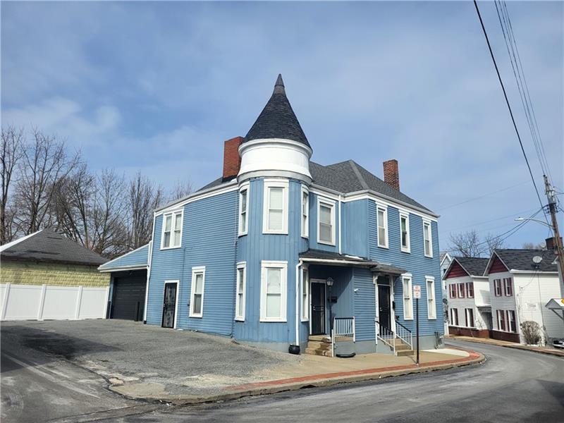 438 S Maple Ave.